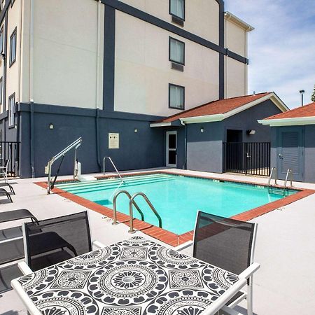 Days Inn By Wyndham Baton Rouge I-10 Prairieville Dış mekan fotoğraf