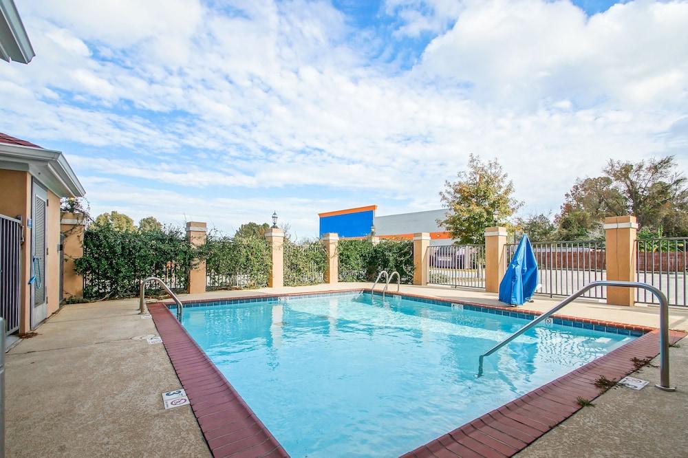 Days Inn By Wyndham Baton Rouge I-10 Prairieville Dış mekan fotoğraf