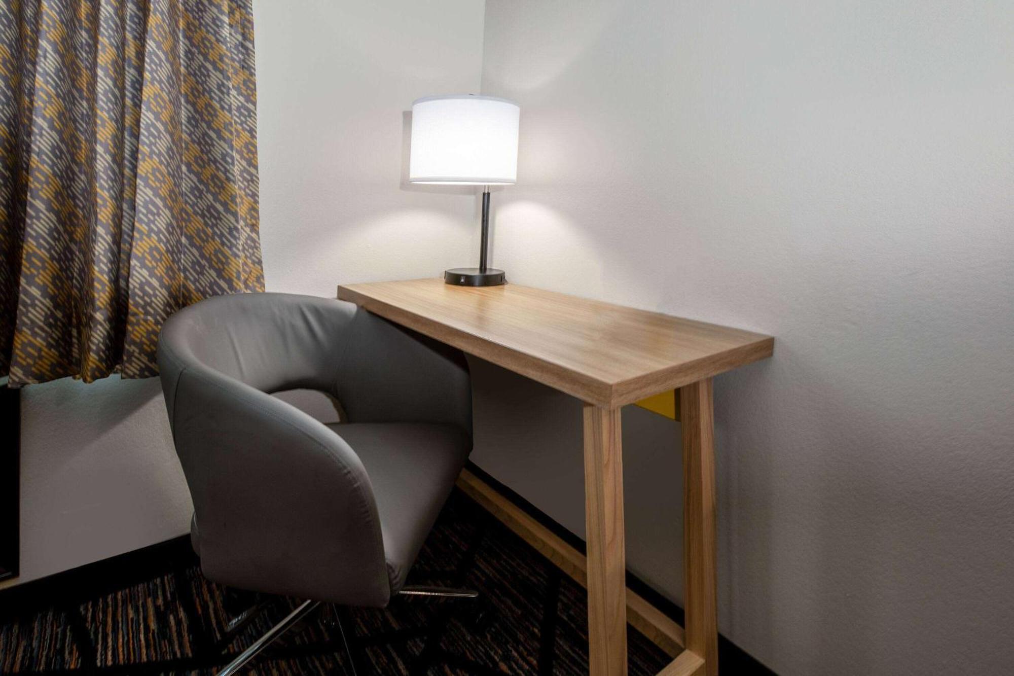 Days Inn By Wyndham Baton Rouge I-10 Prairieville Dış mekan fotoğraf